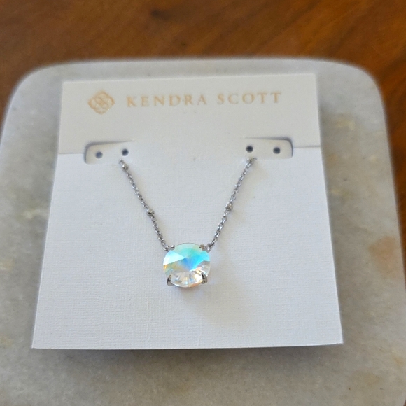 Kendra Scott Necklace - Picture 1 of 1